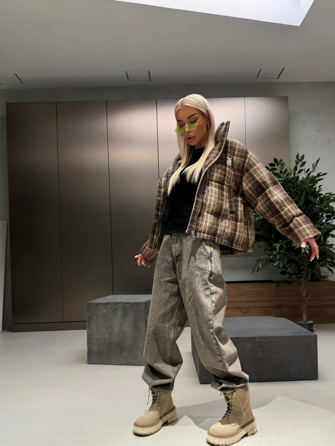 модные образы,женская оверсайз рубашка в клетку,женская рубашка в клетку,рубашка в клетку оверсайз летняя esstobee