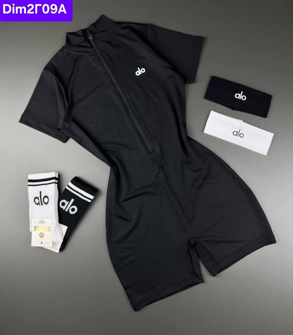 спортивный женский комбинезон,комбинезон спортивный,женский спортивный комбинезон из спандекса,комбинезон для спорта,костюм спортивный alo yoga