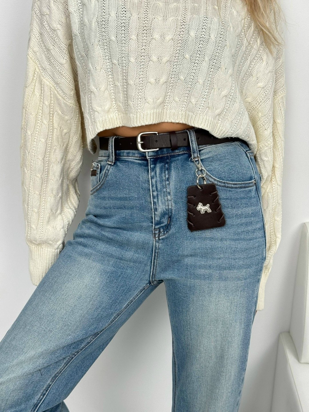 женские джинсы,джинсы модные,джинсы мом,модные джинсы мом,стильные джинсы