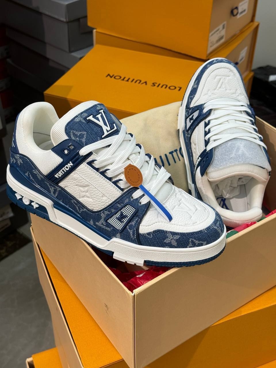 кроссовки louis vuitton trainer,louis vuitton кроссовки,кроссовки louis vuitton trainer: джинс. синий/белый,мужские кроссовки louis vuitton 2026 синие с белым комбинированные,louis vuitton lv trainer