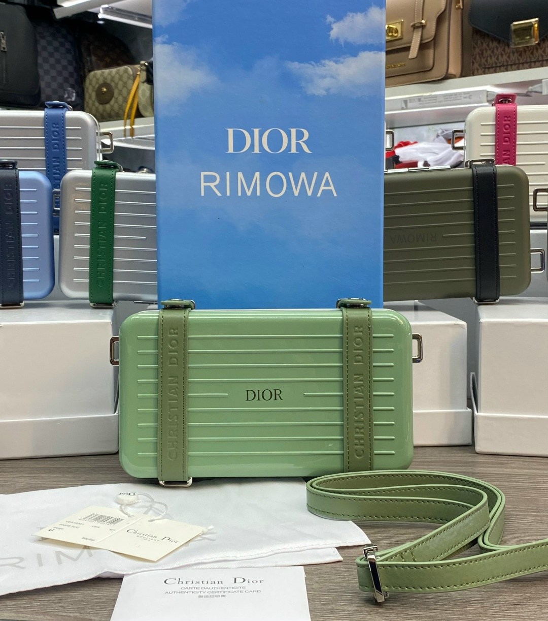 сумка dior rimowa,rimowa dior,сумка женская christian dior,клатч dior x rimowa,сумка dior