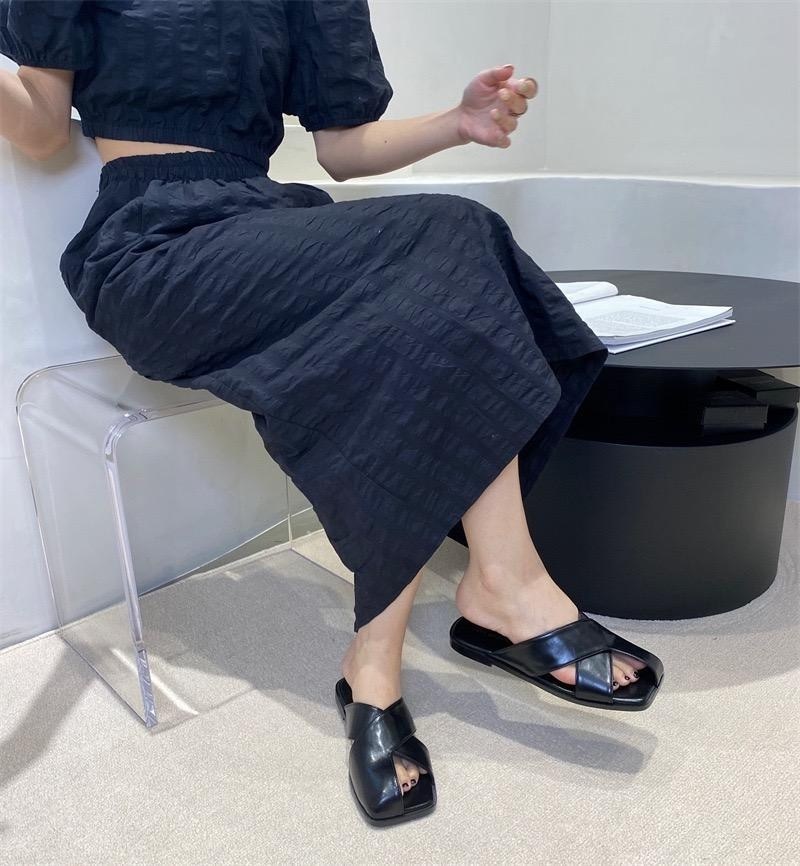 шлепанцы женские,модные тапочки,модные шлепанцы,повседневные шлепанцы,шлепанцы дизайнерские