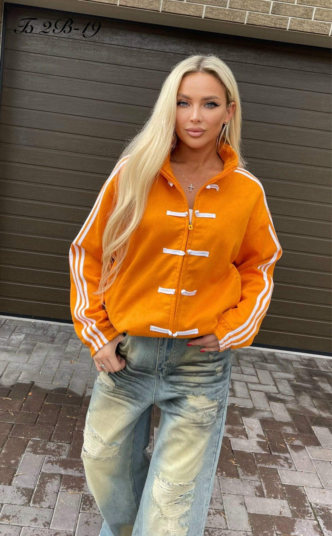 бомбер адидас оранжевый,оранжевые спортивные костюмы,женские костюмы,оранжевая куртка,костюм адидас ориджинал орандж