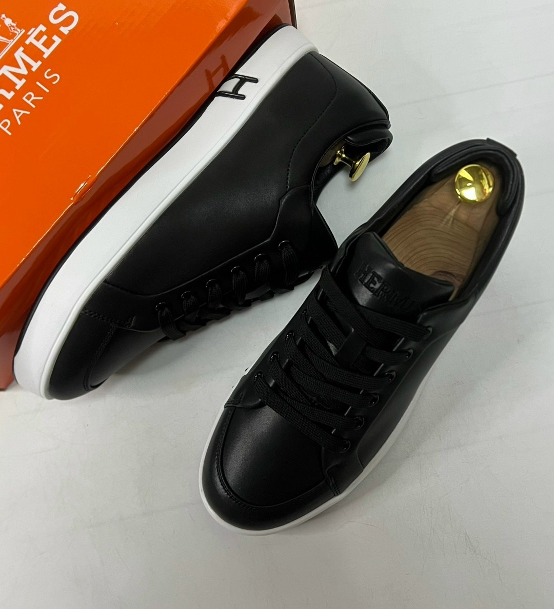 мужские кеды с белой подошвой черные кожаные quatro control,мужские кожаные кеды черного цвета на белой подошве,кеды кожаные,мужские классические черные кеды из кожи на белой подошве,кеды мужские кожа