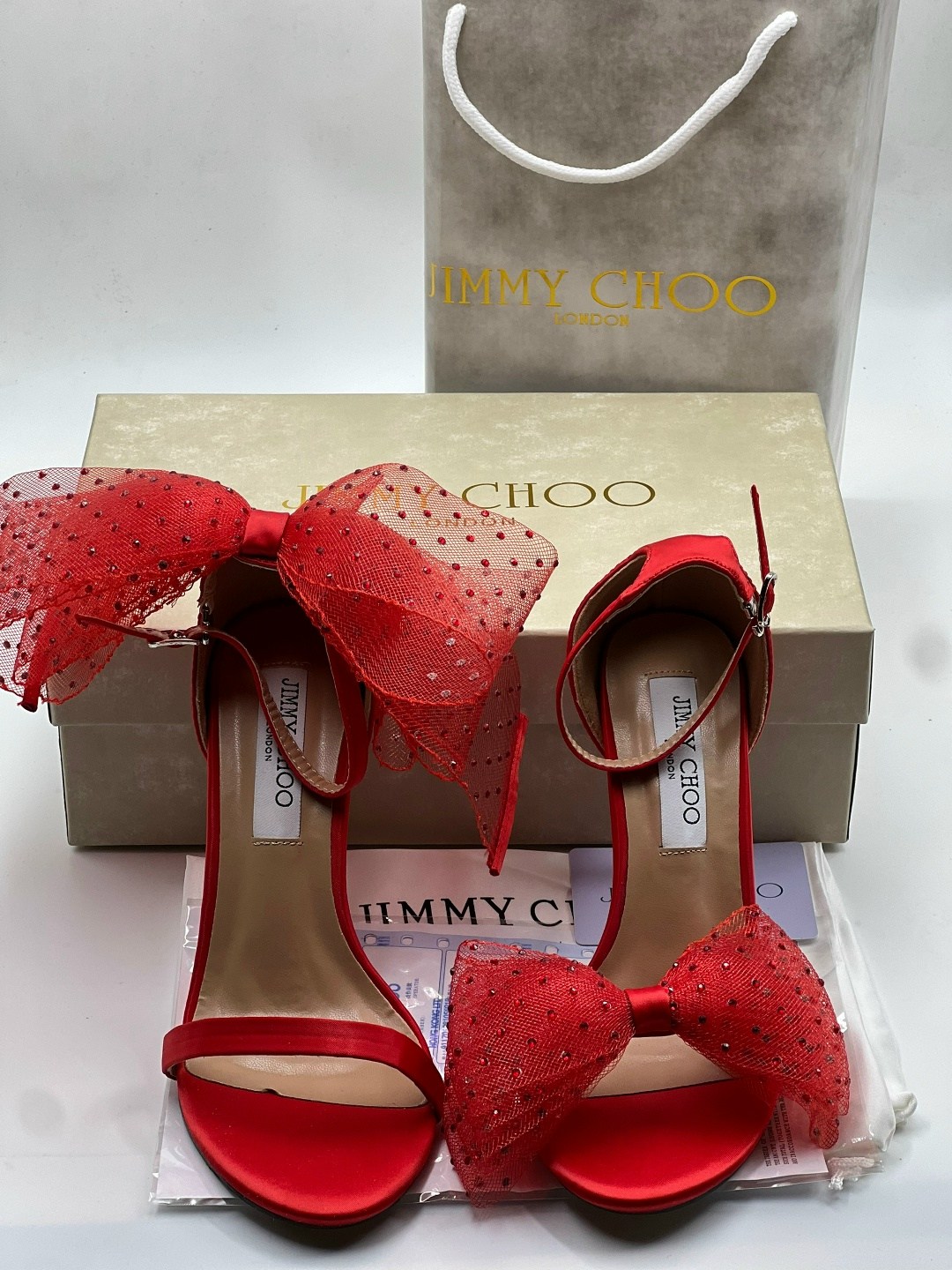 jimmy choo босоножки,туфли jimmy choo,,jimmy choo туфли 2026,туфли джимми чу с бантами