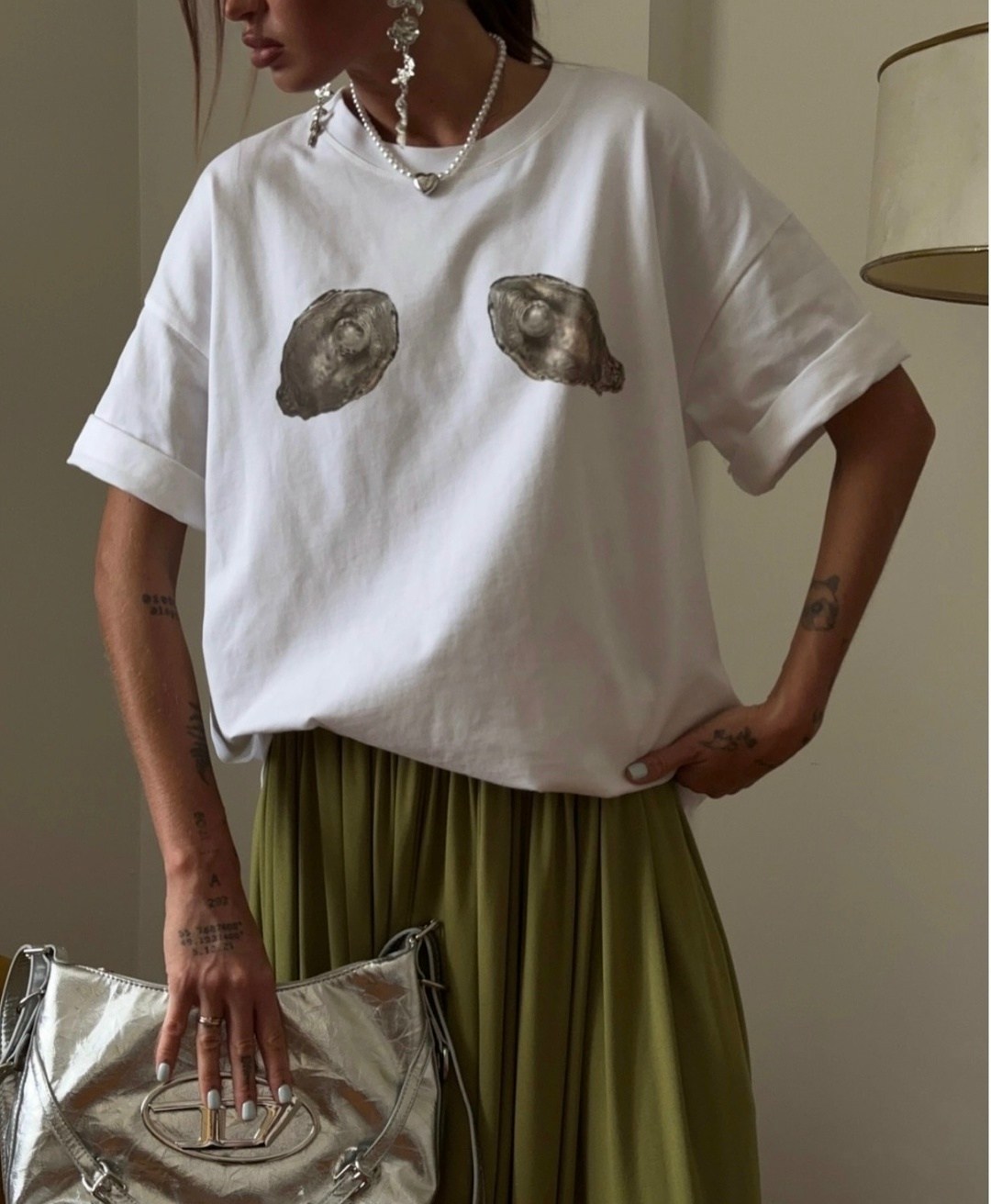 футболка оверсайз,футболки оверсайз для девушек,футболки оверсайз с принтами,женская футболка,белая оверсайз футболка