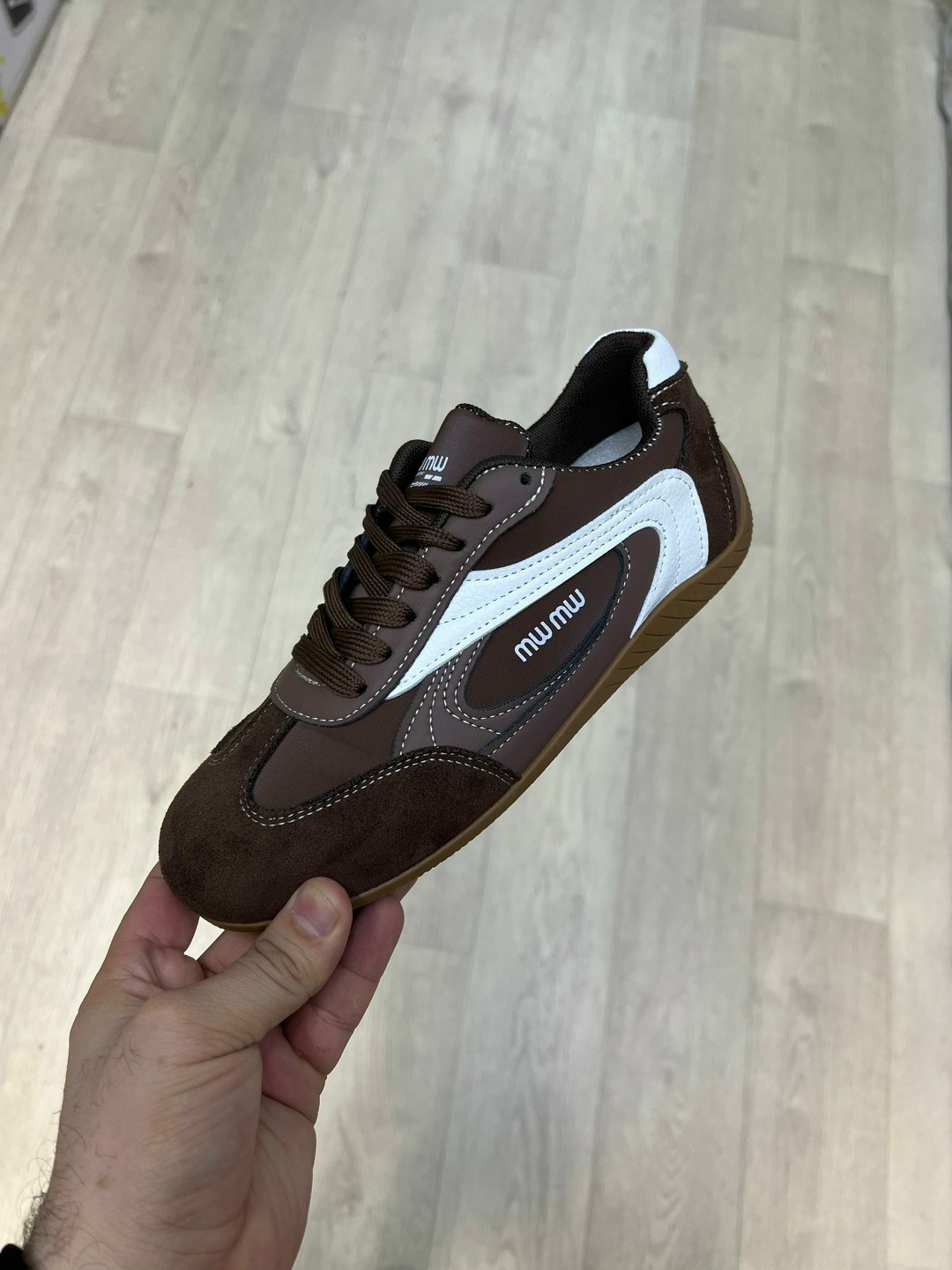 ,женские кроссовки,повседневные кроссовки,мужские кроссовки,обуви