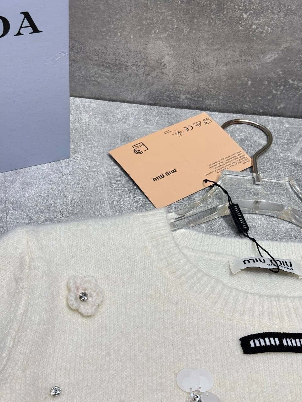 вязаная футболка,женская кофта,свитер с вышивкой,вязаные свитера,летние футболки