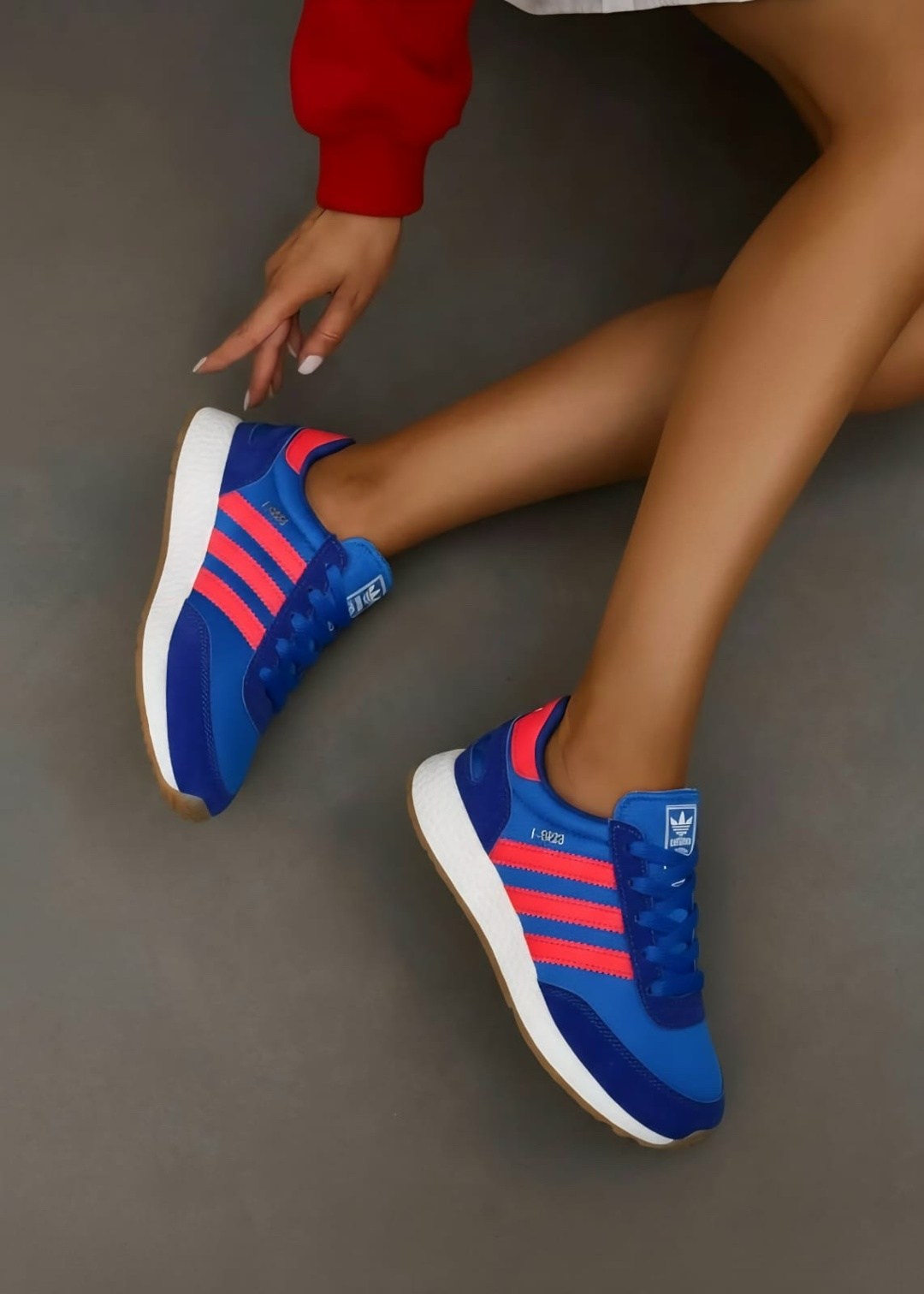 кроссовки adidas,кроссовки адидас,,женские кроссовки adidas,кроссовки adidas iniki