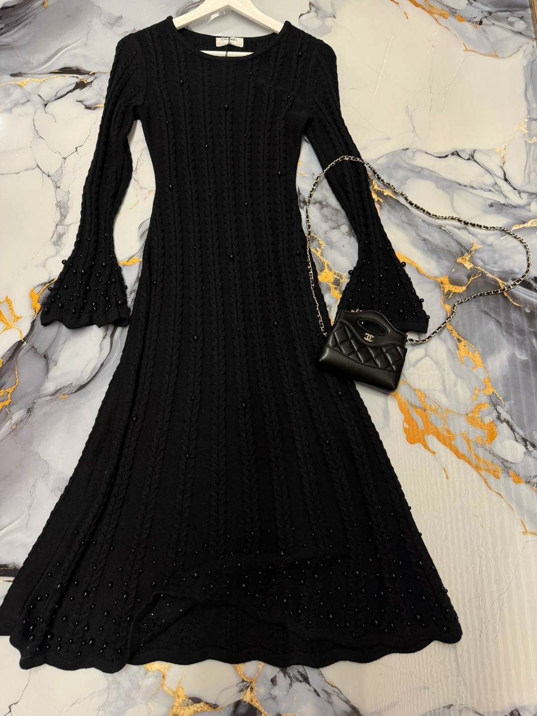 трикотажное платье,платье женское,платье,трикотажное платье черное,шерстяное платье
