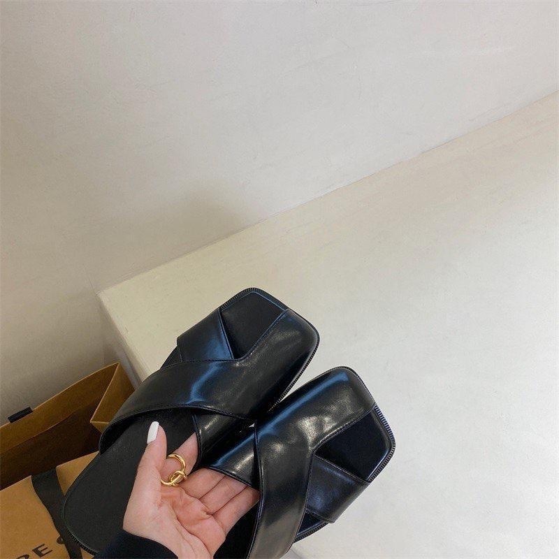 шлепанцы женские,модные тапочки,модные шлепанцы,повседневные шлепанцы,шлепанцы дизайнерские