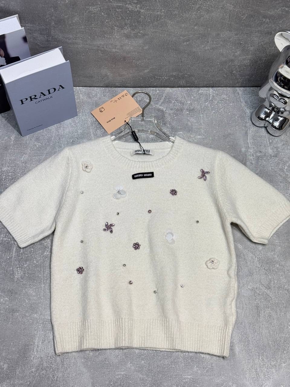 вязаная футболка,женская кофта,свитер с вышивкой,вязаные свитера,летние футболки