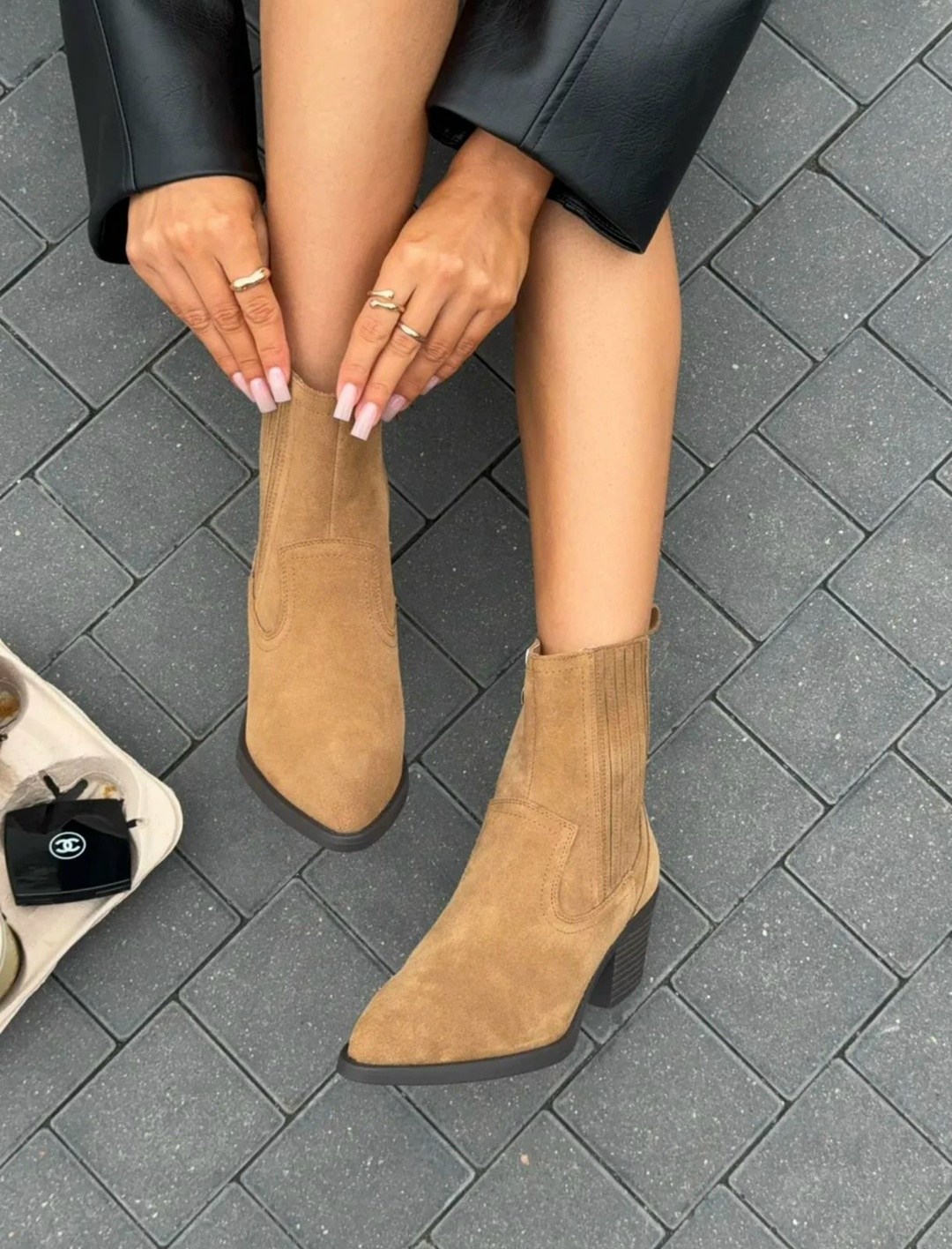 казаки женские натуральная замша,казаки бежевые замшевые эконика,казаки женские натуральная замша коричневый,замшевые казаки,ботильоны казаки