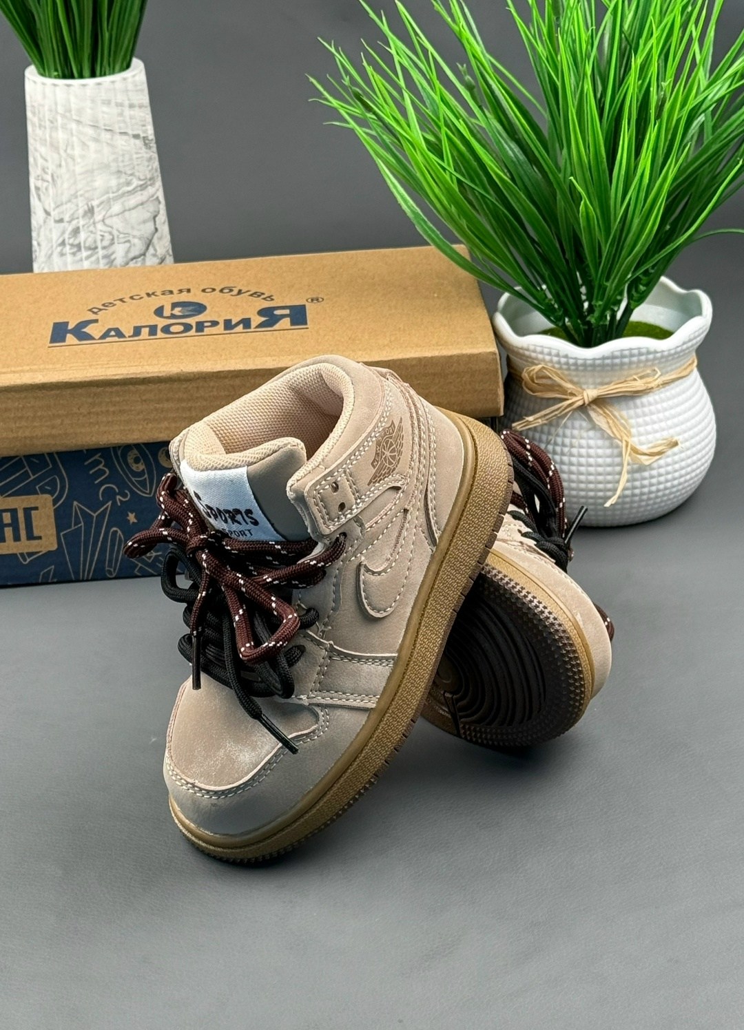 ,детская ,детские ботинки,кроссовки замша,теплые кроссовки