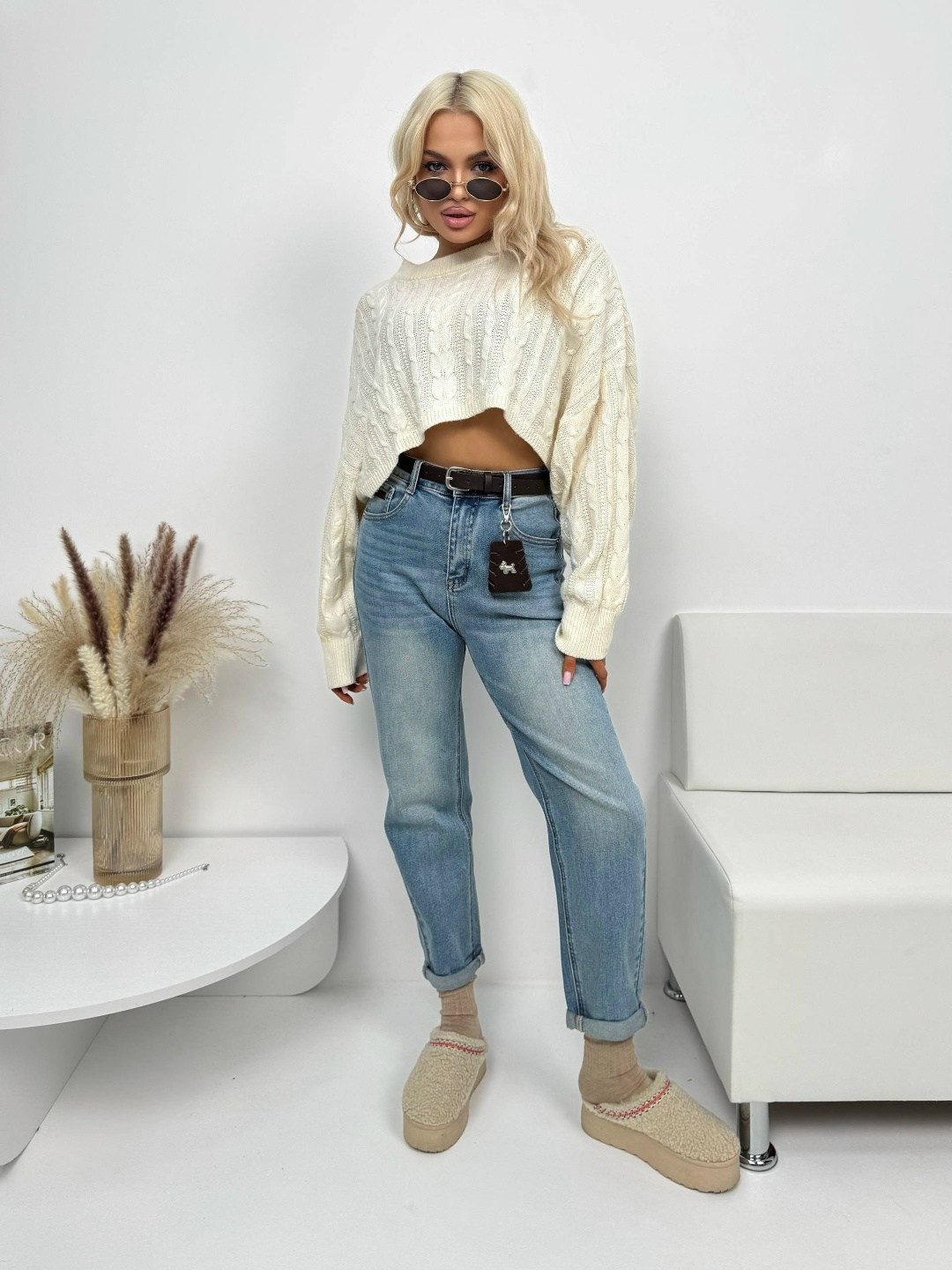 женские джинсы,джинсы модные,джинсы мом,модные джинсы мом,стильные джинсы