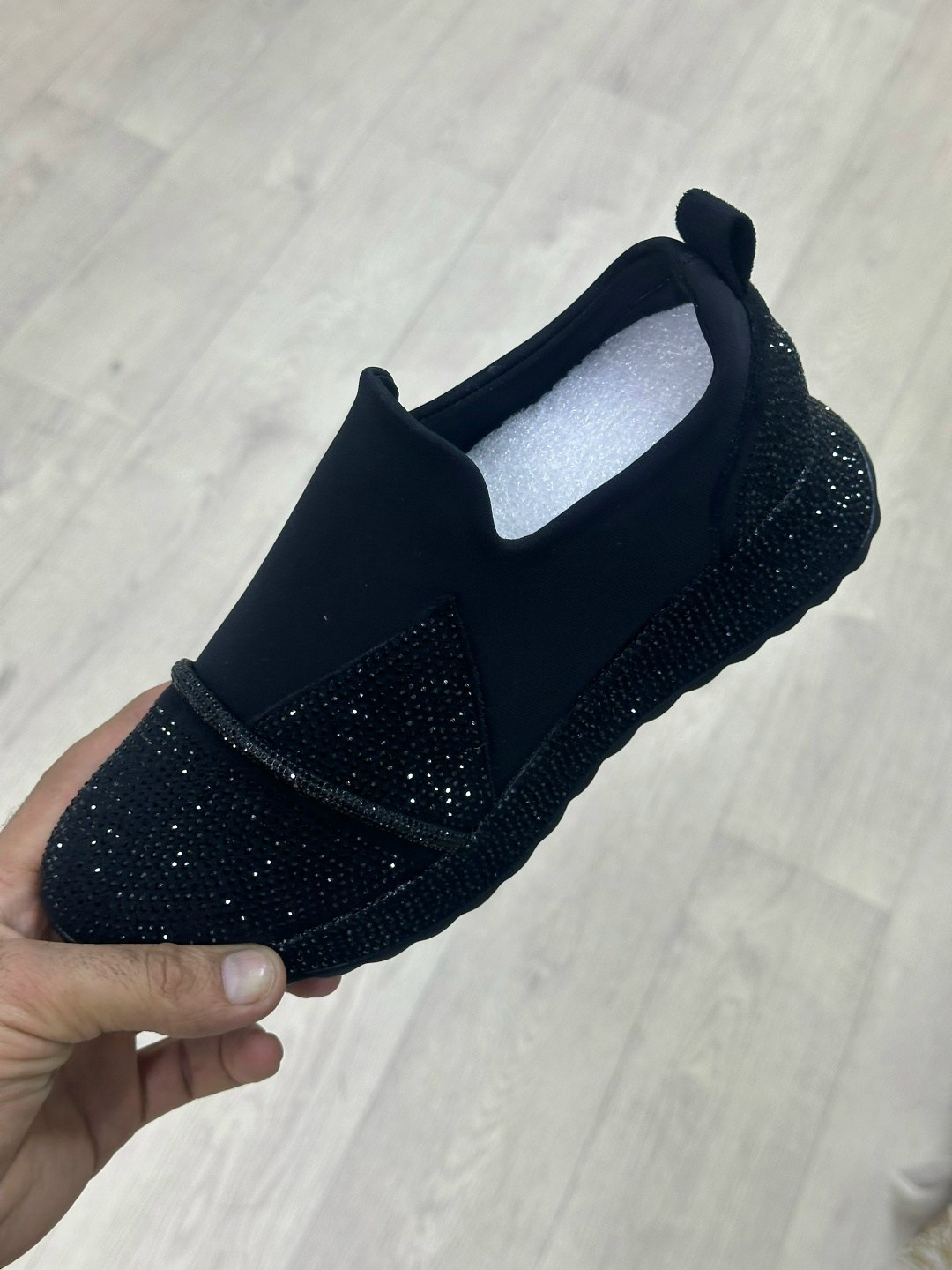 кроссовки женскиe,,кроссовки изики женские, женская,кроссовки модные