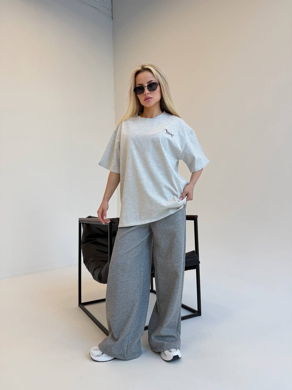 футболка оверсайз,футболки оверсайз женские,белая оверсайз футболка,футболки женская оверсайз с принтом,футболки оверсайз удлиненная