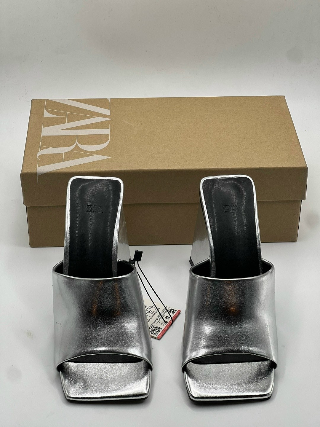 серебряные босоножки,,шлепанцы женские,серебристые босоножки,сандалии на каблуке