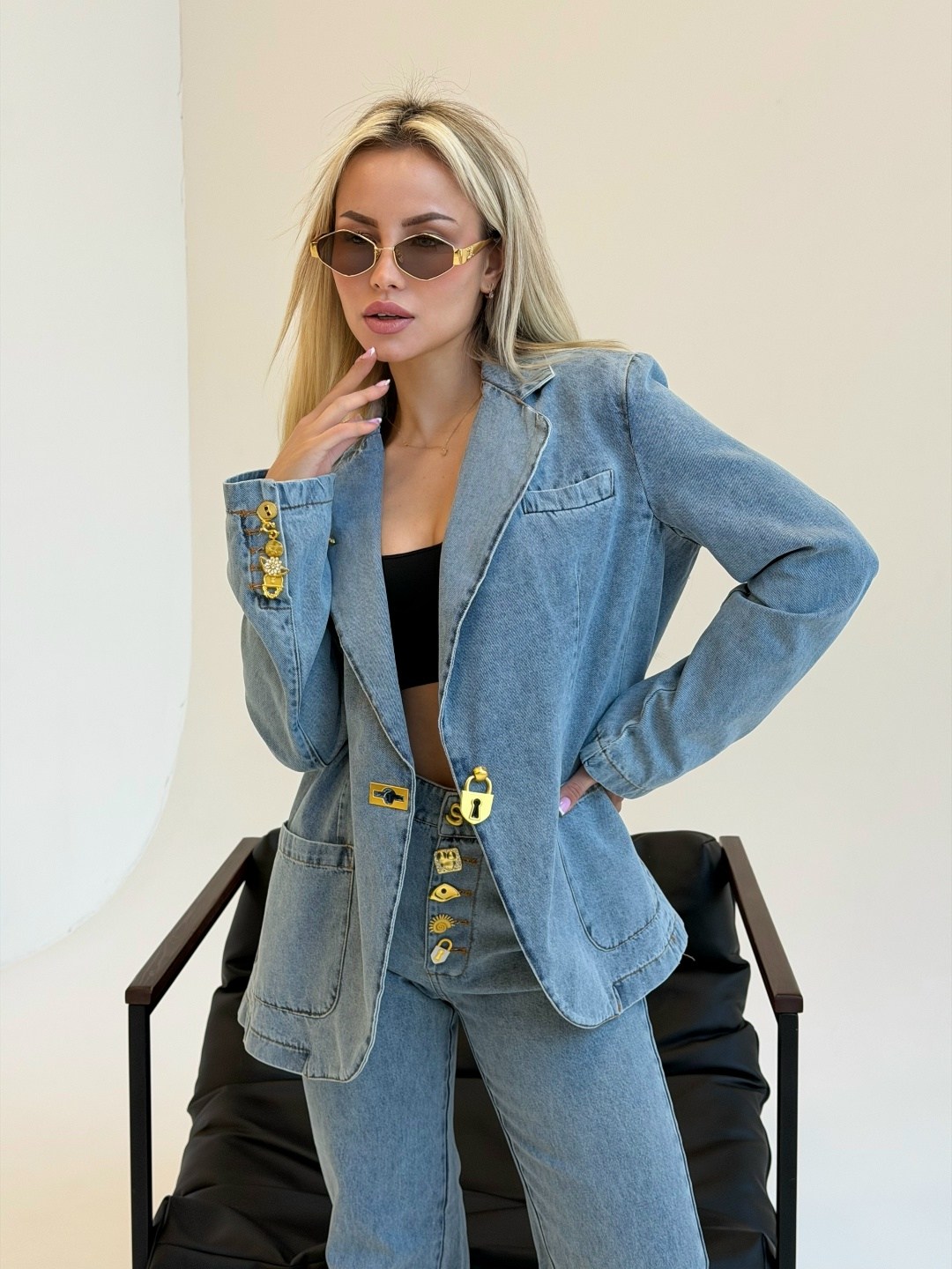 джинсовый брючный костюм,брючные костюмы женские,джинсовый костюм женский брючный,костюм брючной,брючный костюм usova 0050