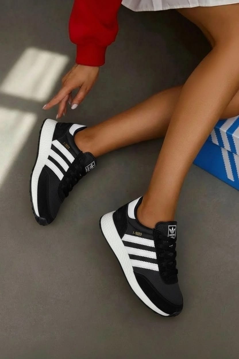 кроссовки adidas,кроссовки адидас,,женские кроссовки adidas,кроссовки adidas iniki