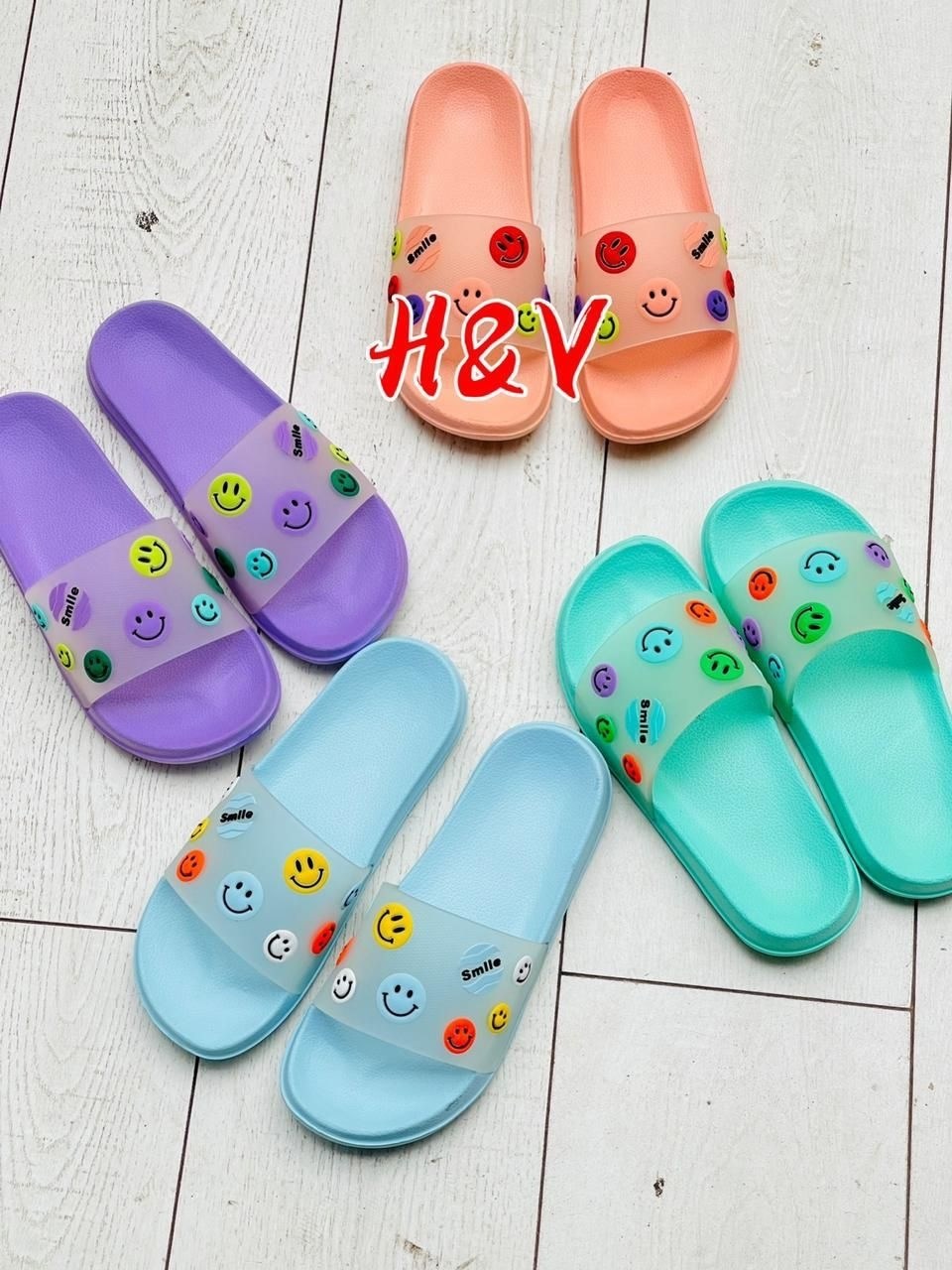 женские шлепанцы,шлепанцы летние женские,,шлепанцы со смайлами,женские тапочки