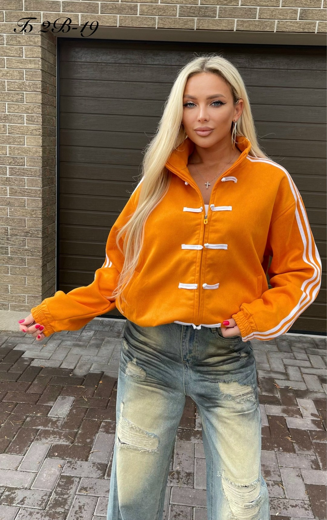 бомбер адидас оранжевый,оранжевые спортивные костюмы,женские костюмы,оранжевая куртка,костюм адидас ориджинал орандж