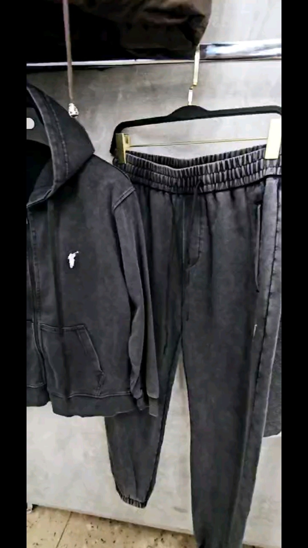 костюм спортивный,мужской спортивный костюм,спортивные костюмы на флисе,велюровый костюм,спортивный костюм варенка внутри велюр