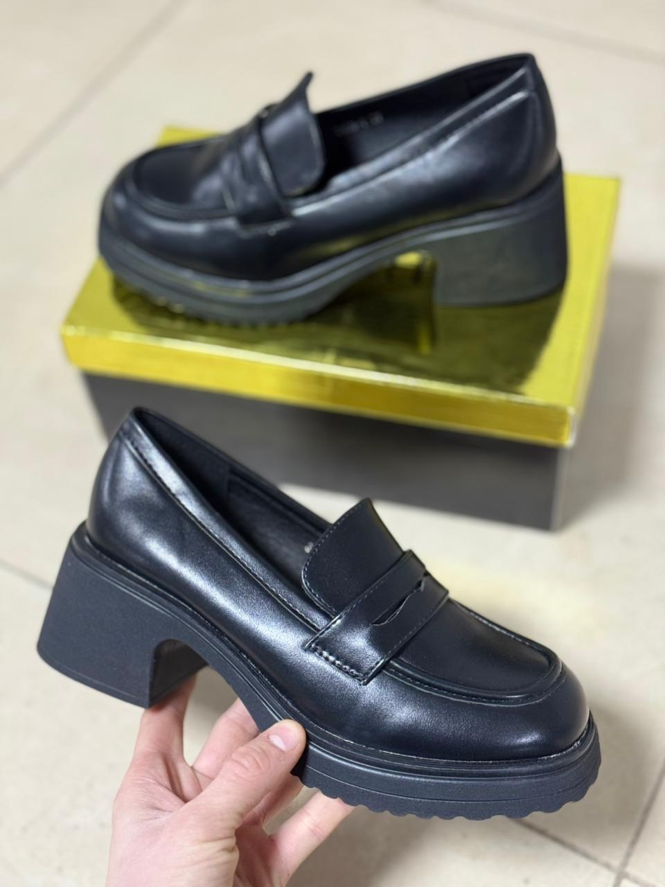 ,женская ,женские лоферы,лоферы модные,обуви