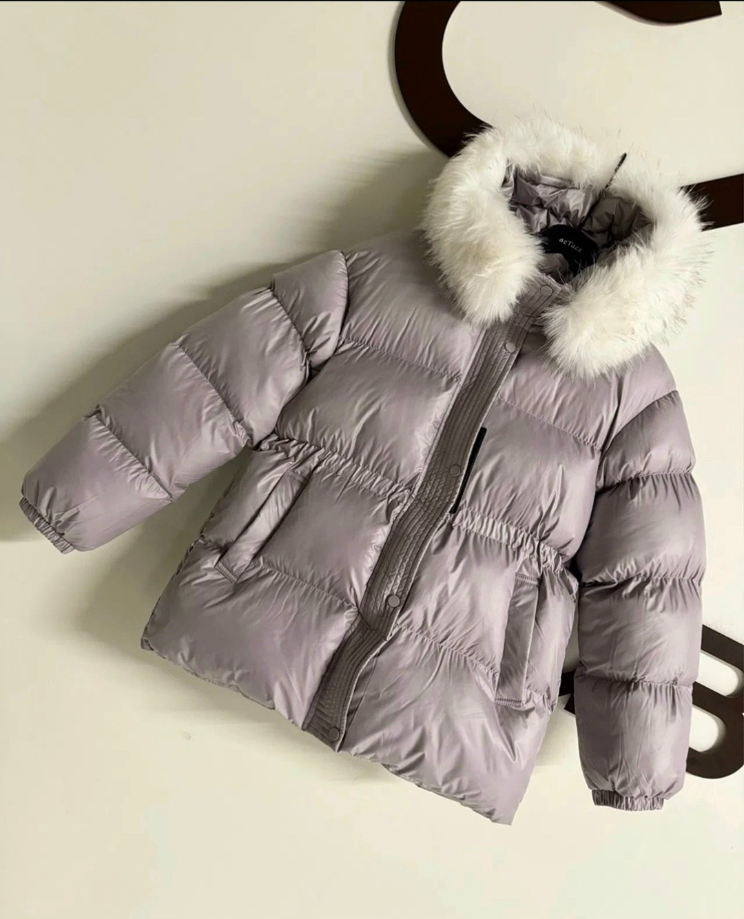 женский пуховик с большим капюшоном на белом утином пуху с меховым воротником,зимняя куртка женская,зимние куртки и пуховики,женский пуховик из 2026 натурального лисьего меха 90% пуха белой утки,корот