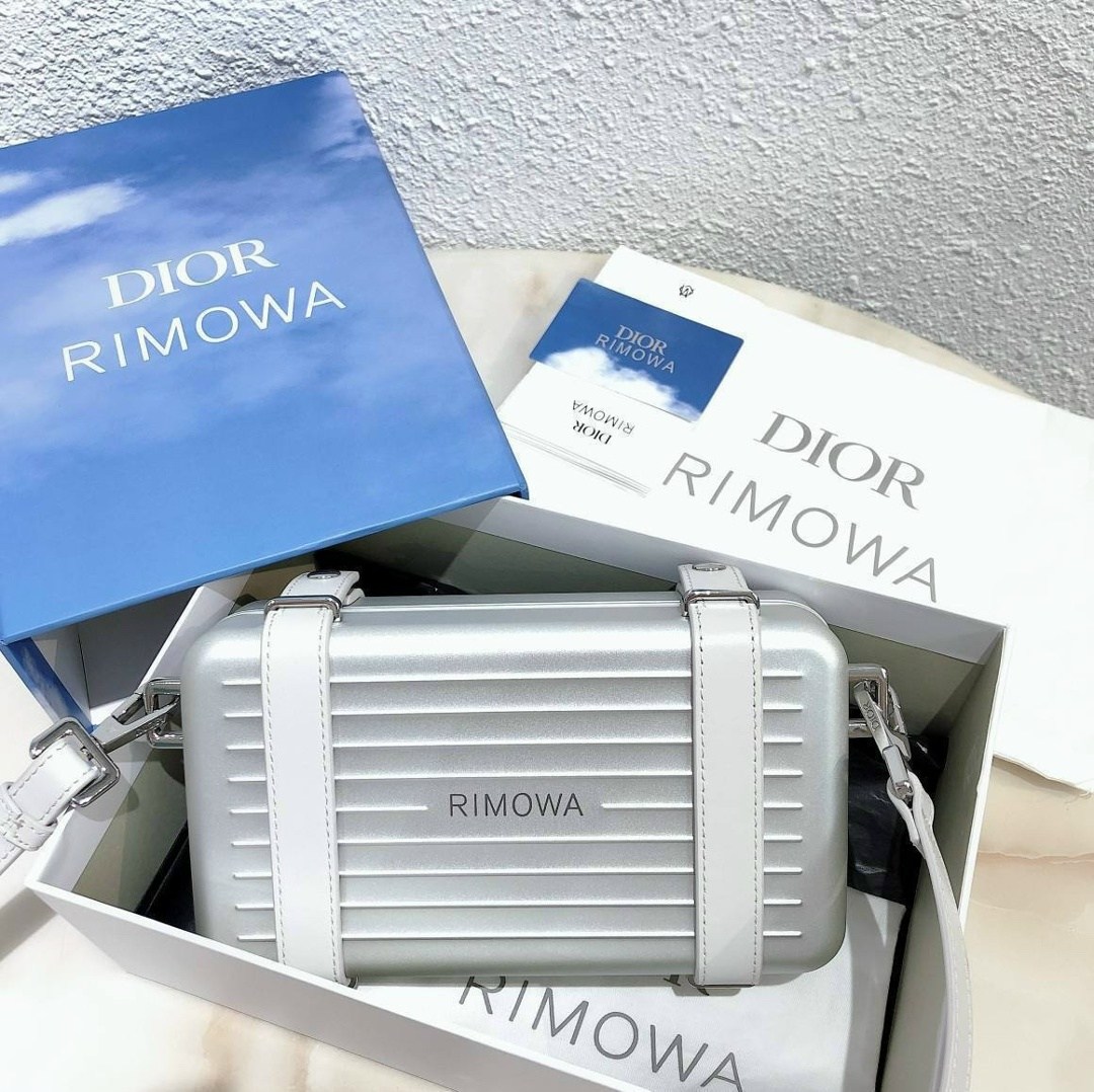 сумка dior rimowa,rimowa dior,сумка женская christian dior,сумка клатч из пластика dior and rimowa personal,кейс-клатч dior rimowa женский