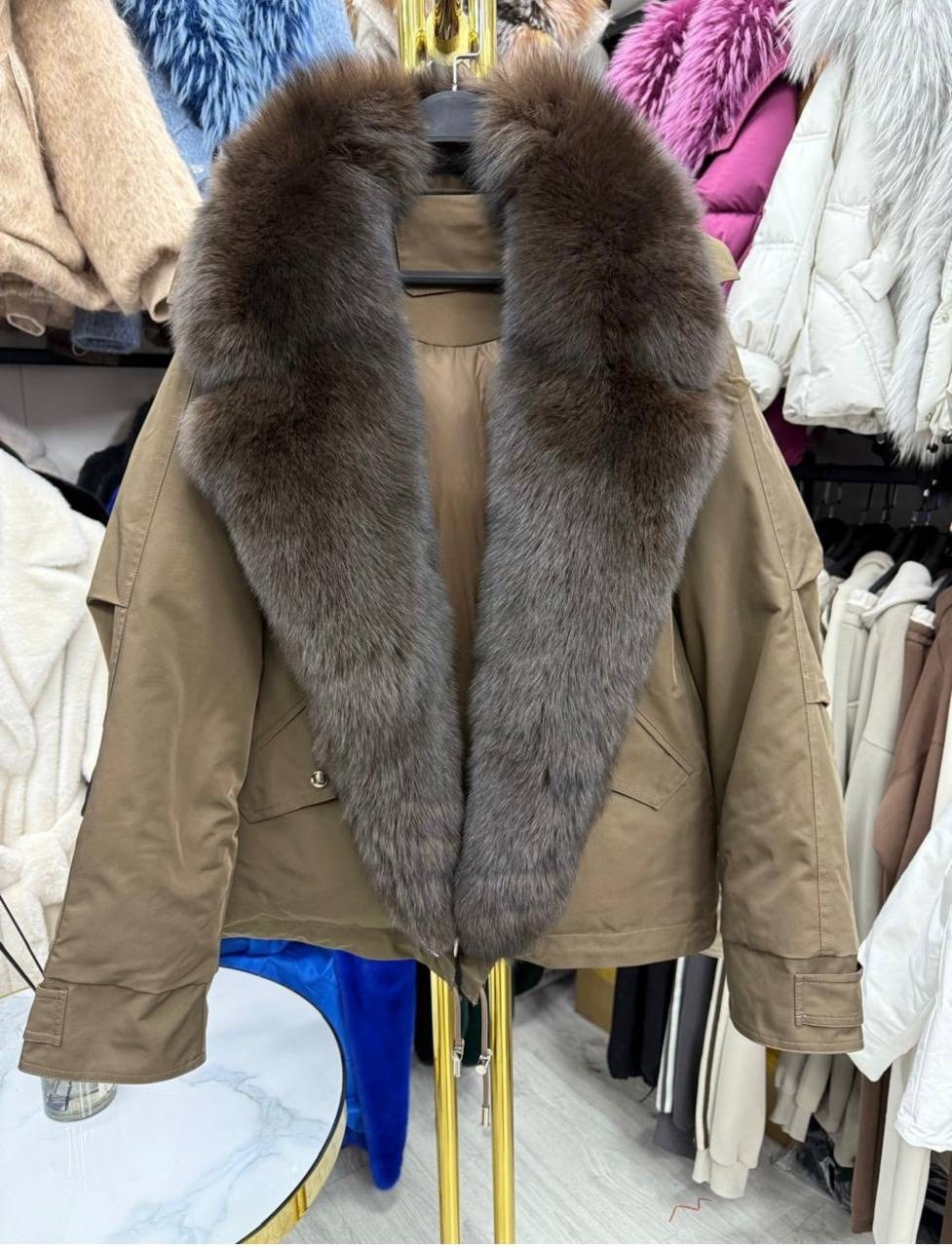 парка натуральным мехом,зеленая парка с мехом,парка с мехом,женская парка с мехом,парка с натуральным мехом женская