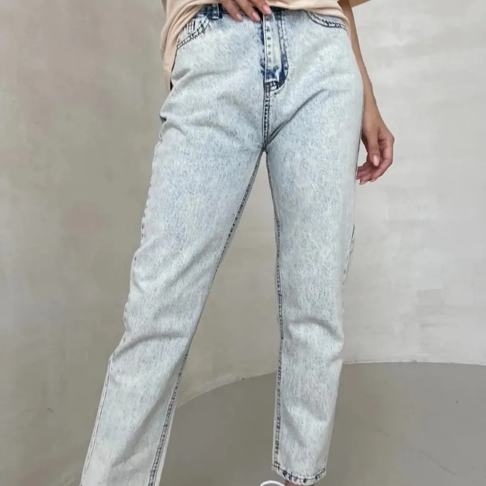 джинсы женские,джинсы мом,джинсы,джинсы бананы женские голубые,модные джинсы