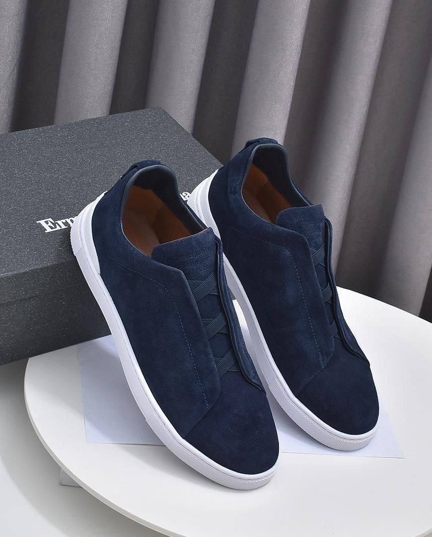 мужские замшевые кеды ermenegildo zegna 2026 синие с белой подошвой,мужские кроссовки ermenegildo zegna triple stitch navy,кеды замшевые синие ermanegilo zegna,zegna мужские кроссовки triple stitch -