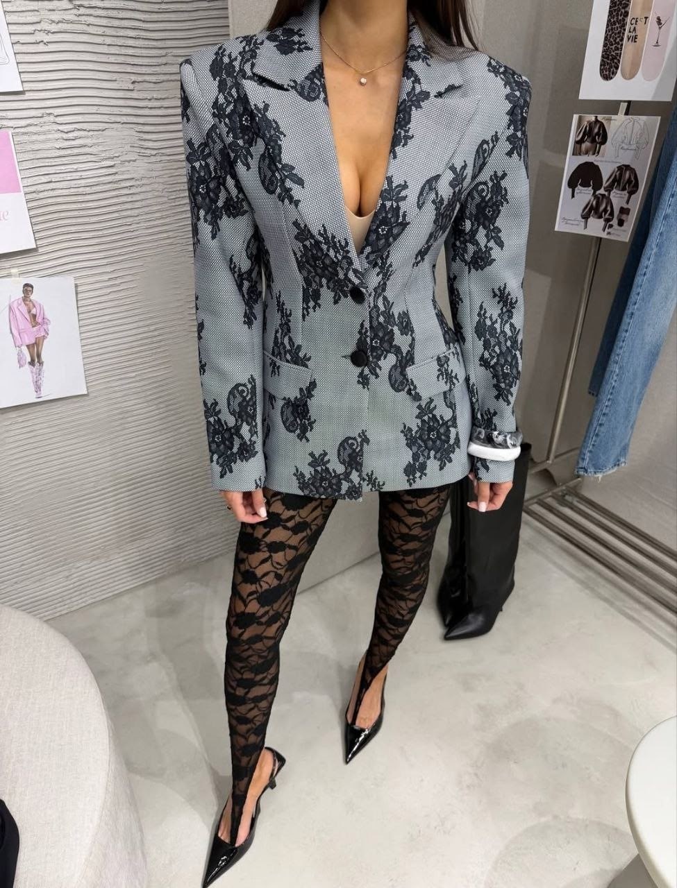 стильные наряды,стиль одежды,кружевные брюки,модные колготки