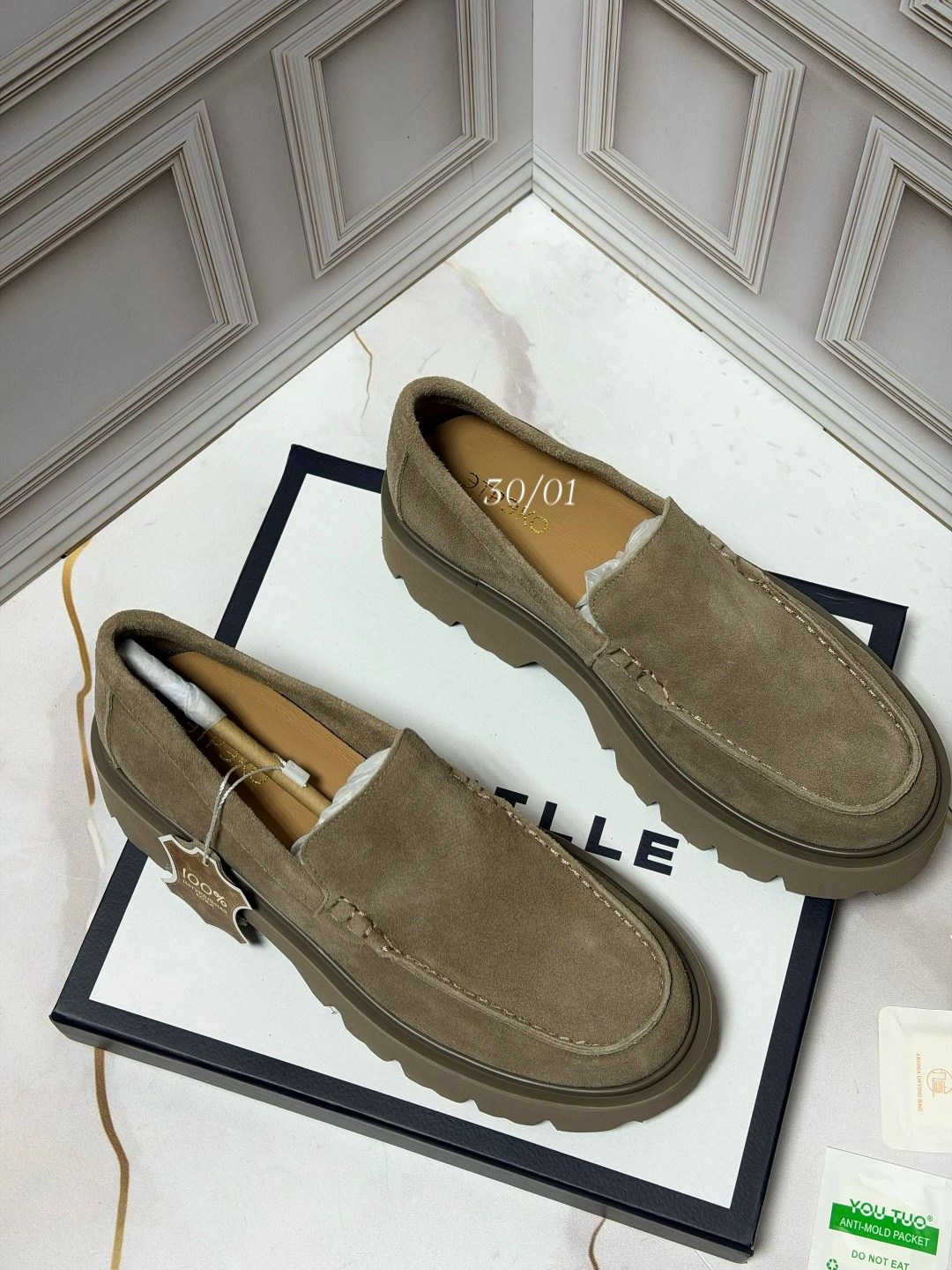 лоферы замшевые,замшевые лоферы hermes,замшевые лоферы с замочком,лоферы женские замшевые бежевые,лоферы женские замшевые