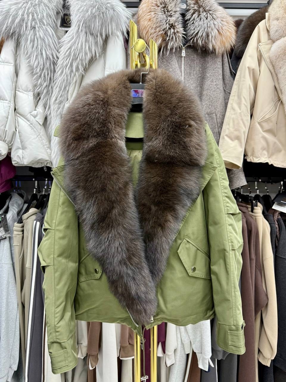 парка натуральным мехом,зеленая парка с мехом,парка с мехом,женская парка с мехом,парка с натуральным мехом женская