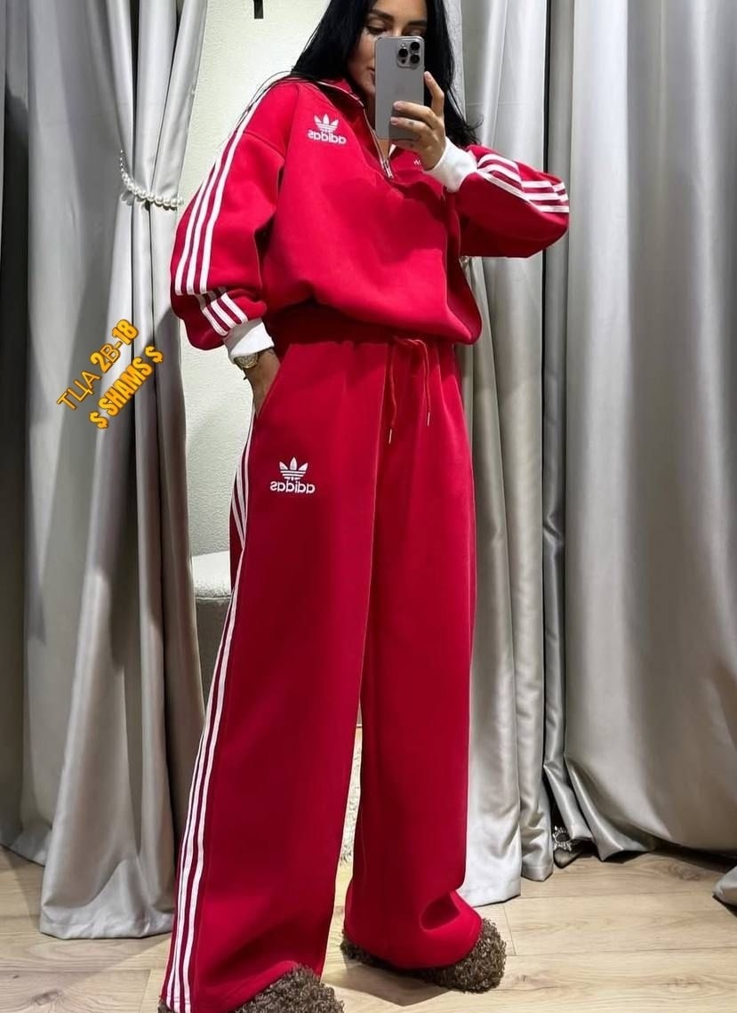 женский спортивный костюм adidas,костюм спортивный женский,спортивный костюм,стильный костюм с лампасами,адидас костюм женский