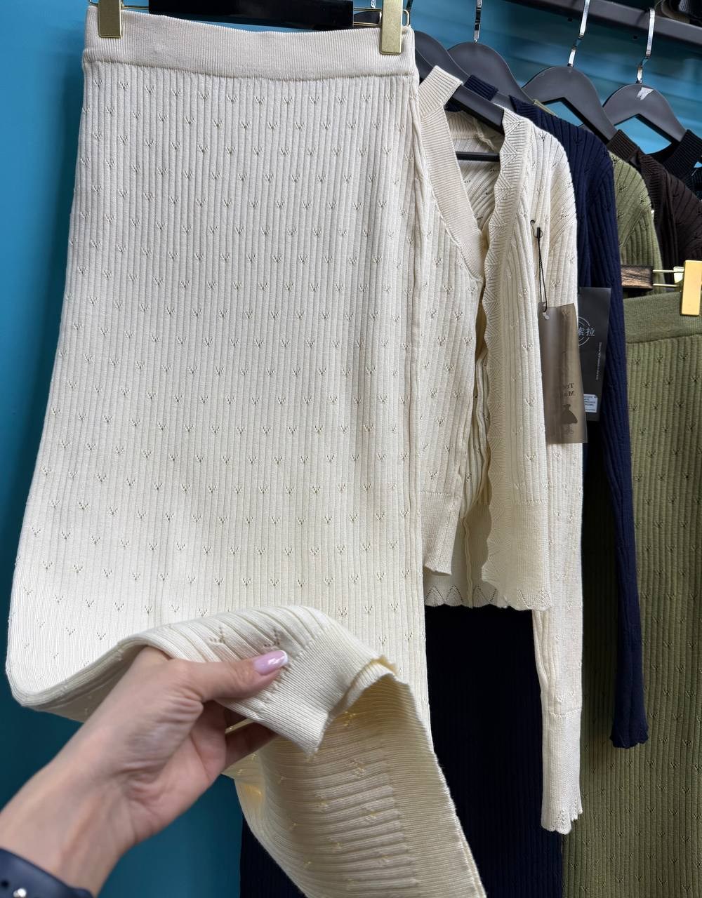 костюм с юбкой,трикотажный костюм,женский костюм,костюм