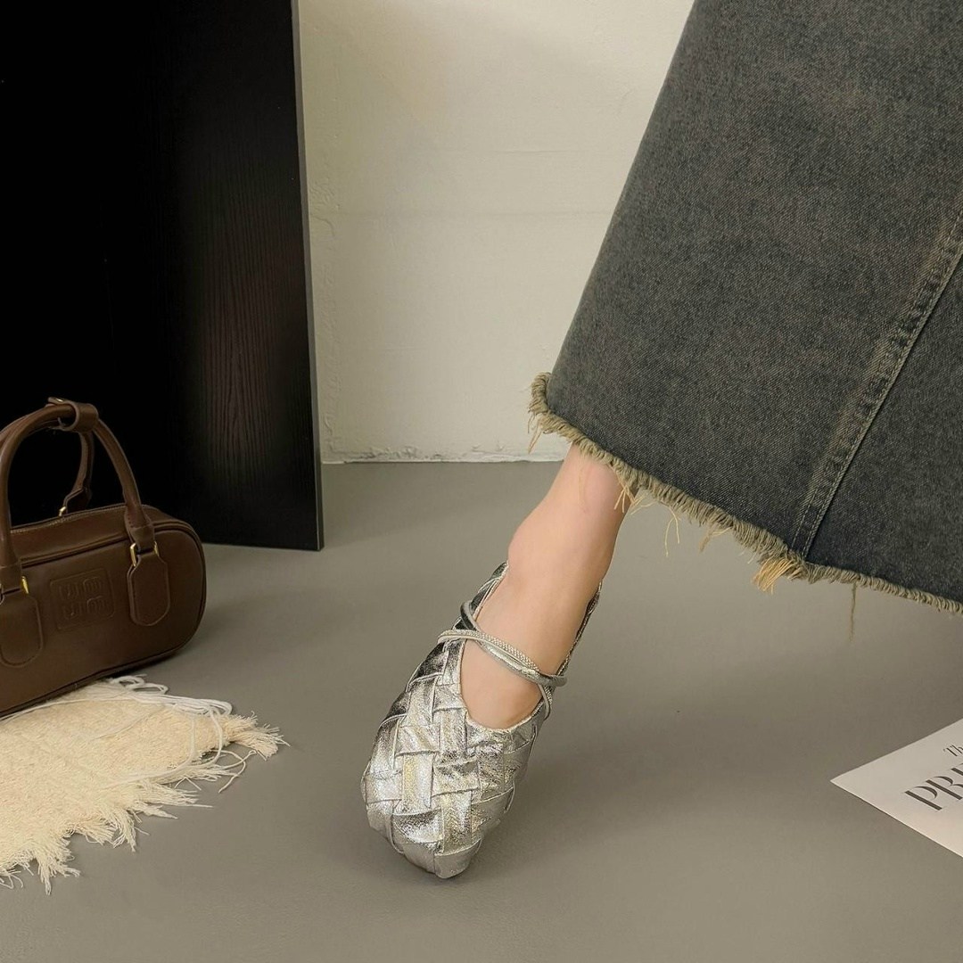 ,тапочки модные,шлепанцы женские,мюли женские,туфли на плоской подошве