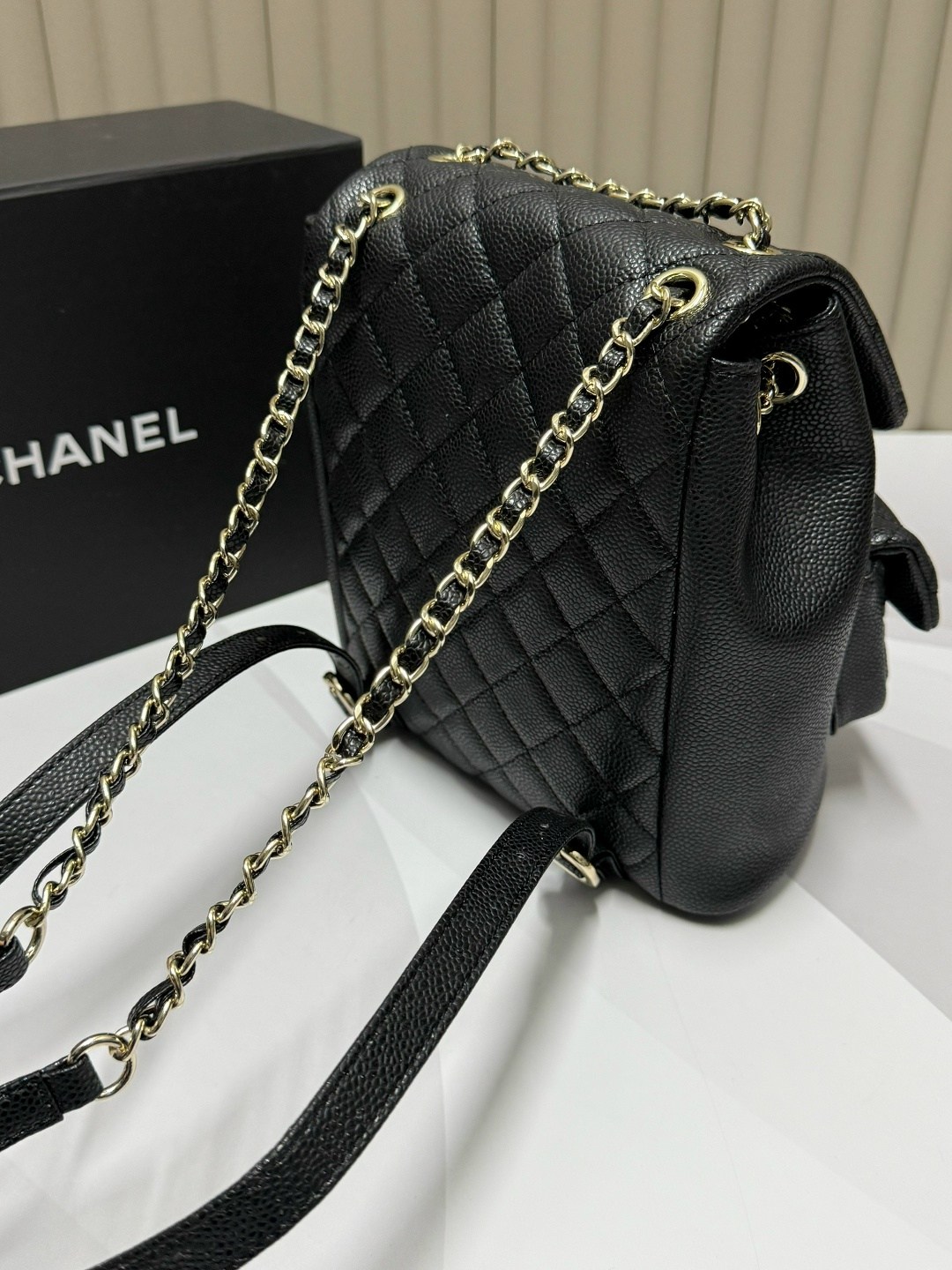 рюкзак chanel,сумка chanel,chanel сумка-рюкзак,женский рюкзак chanel,кожаный черный рюкзак chanel cruise