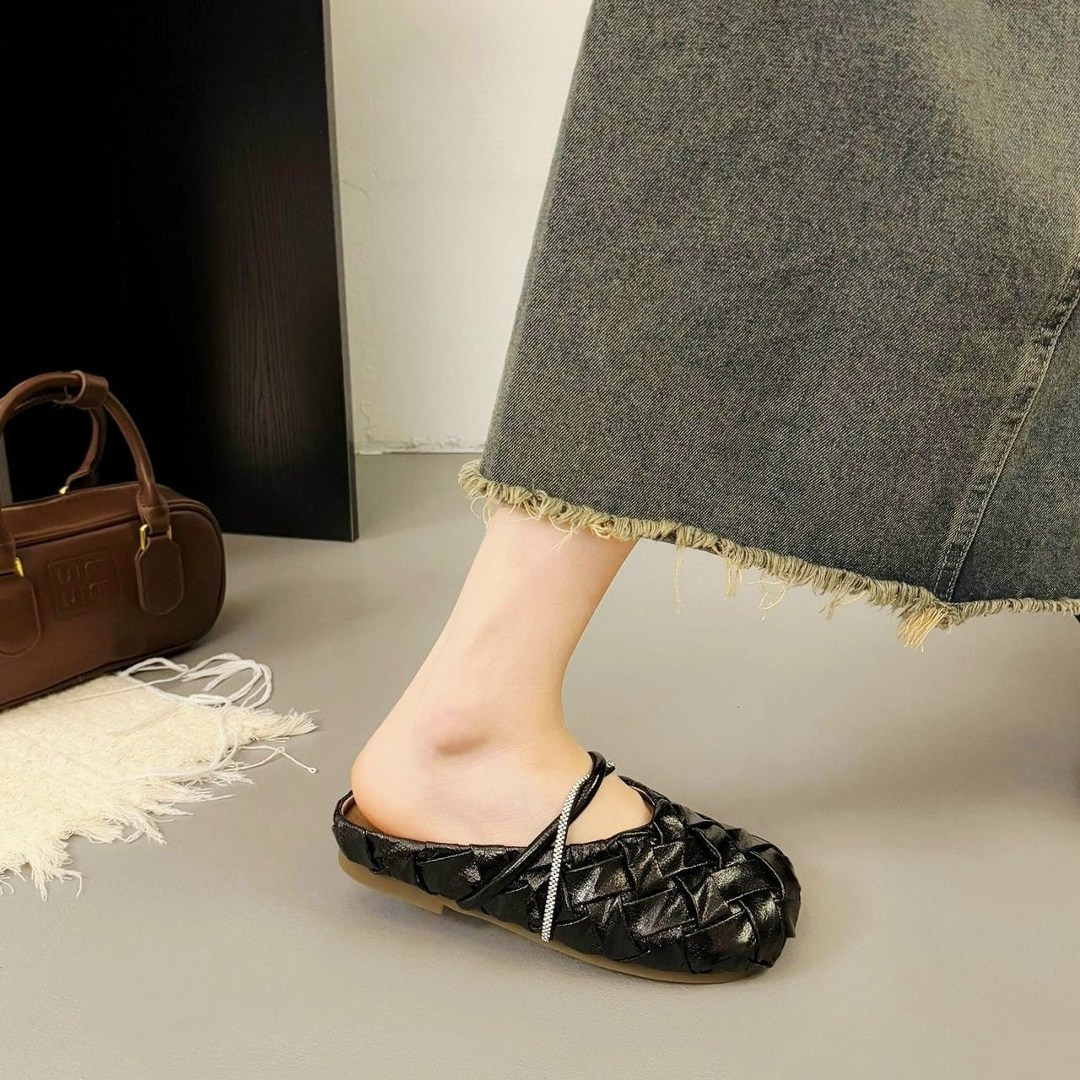 ,тапочки модные,шлепанцы женские,мюли женские,туфли на плоской подошве