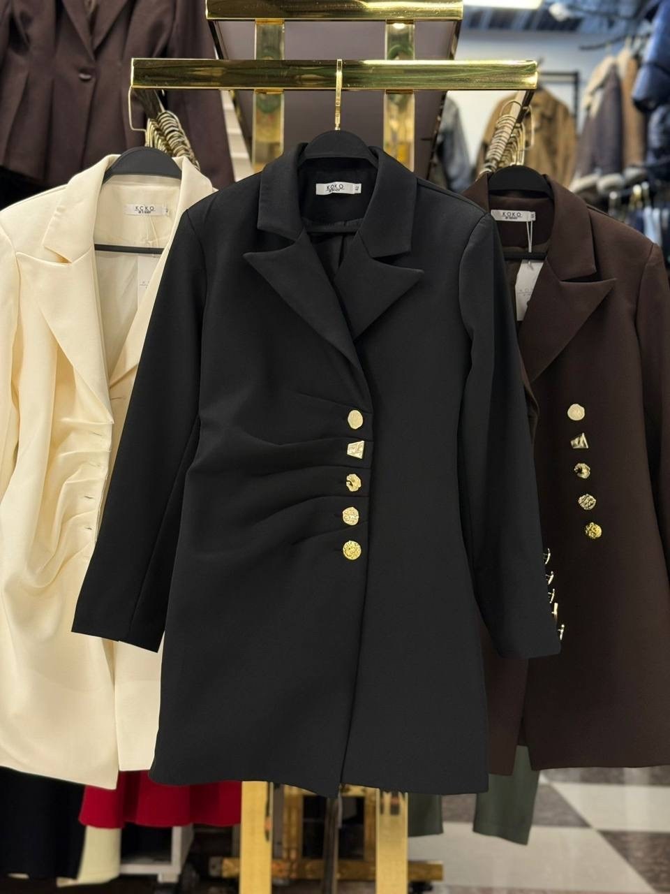 платье пиджак,черное платье пиджак,платье пиджак с золотыми пуговицами,платье пиджак с пуговицами,коричневое платье пиджак