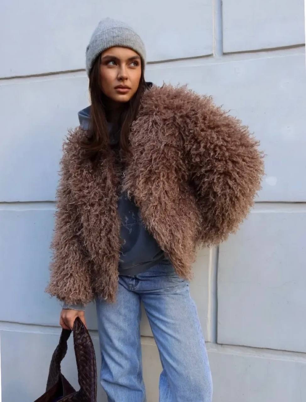 шуба из искусственного меха,пальто из искусственного меха,шубка,шуба искусственная,куртка из искусственного меха