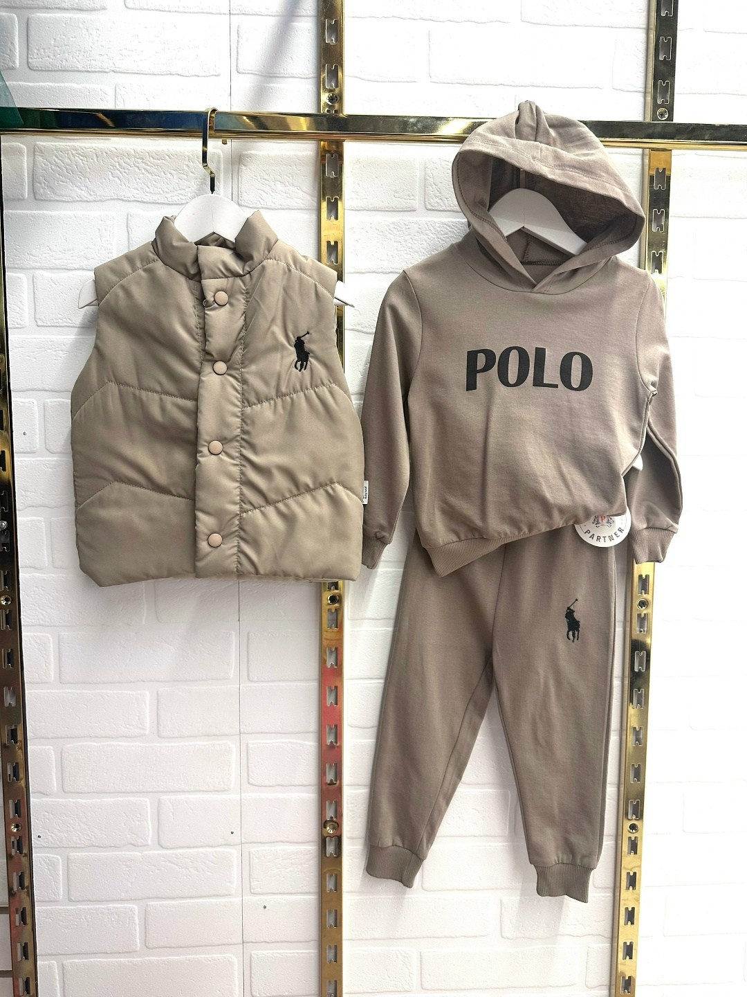 мода для малышей,одежда для маленьких,стильный детский костюм,одежда для мальчиков,одежда для детей