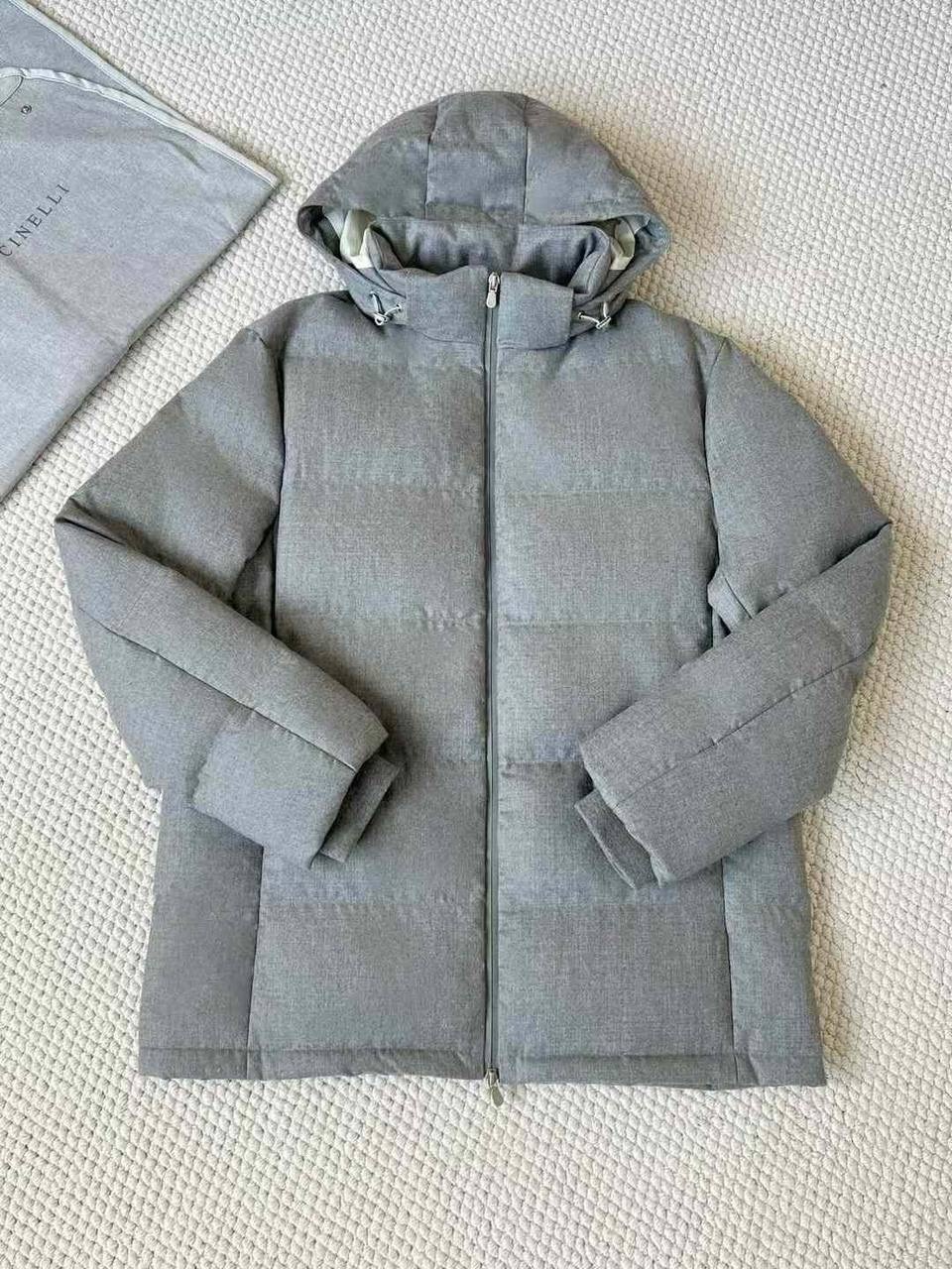 пуховик brunello cucinelli,куртки мужская зимняя,пуховики мужские,серый мужской пуховик,куртка пуховик