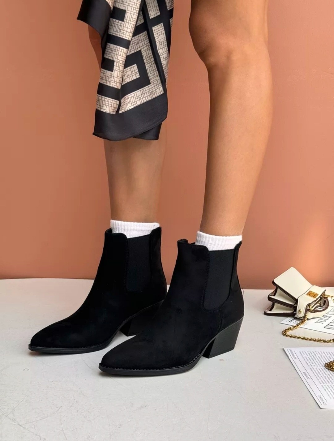 ,женские демисезонные ботинки казаки,сапоги казаки женские демисезонные,ботинки казаки женские демисезонные grossa 252288068,черные замшевые полусапожки