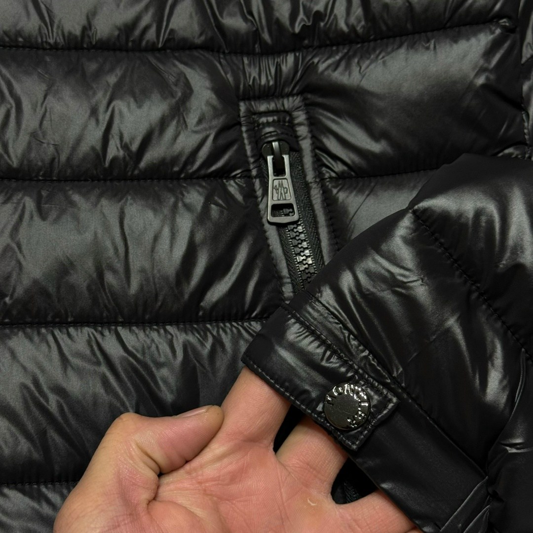 куртка пуховик мужская,moncler куртка,монклер куртка мужская,куртка мужская черный moncler,пуховик moncler