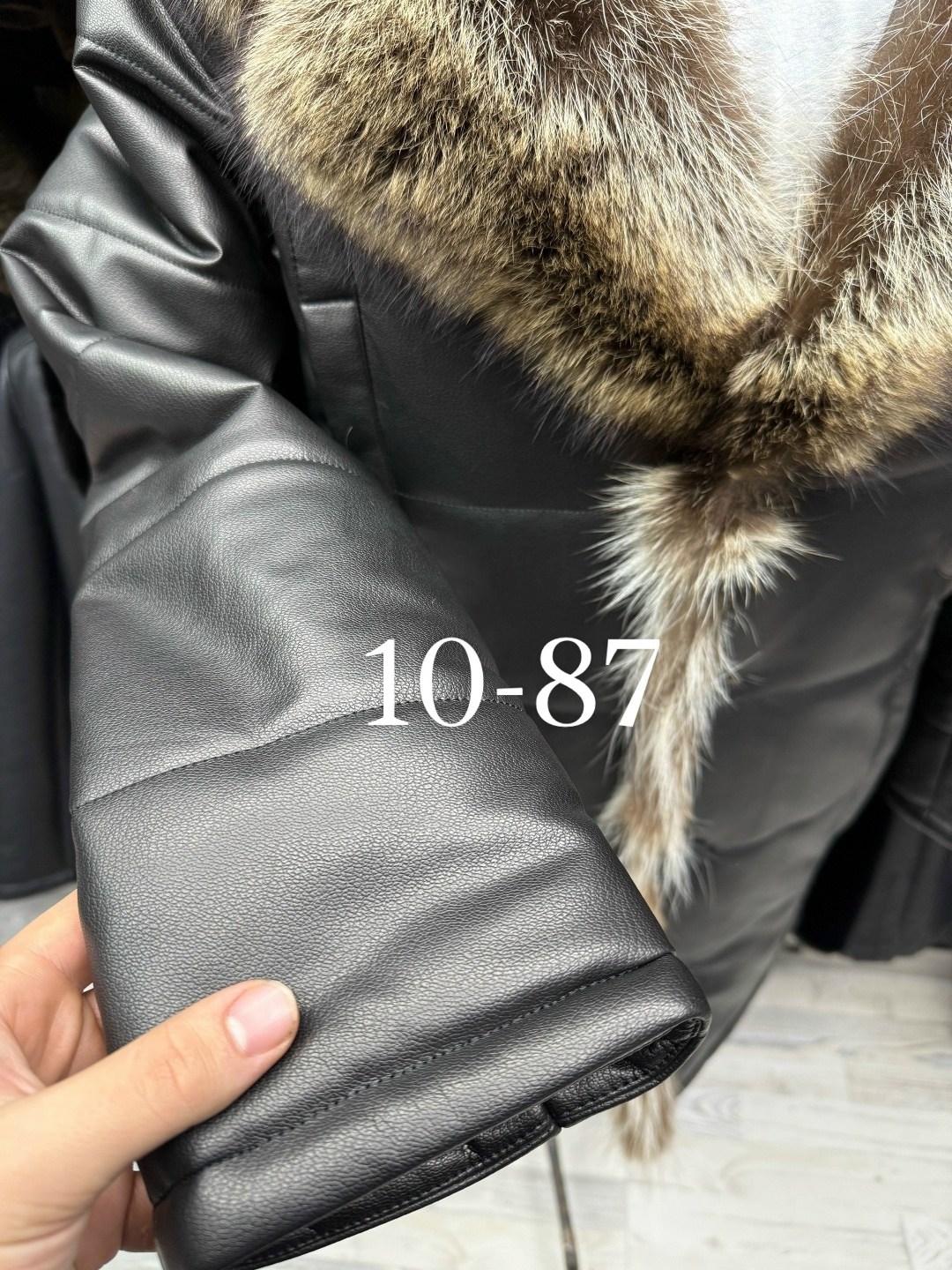 куртка мужская кожаная зимняя,мужская кожаная куртка с мехом,куртка с мехом мужская,куртка мужская зимняя с мехом,мужской кожаный пуховик