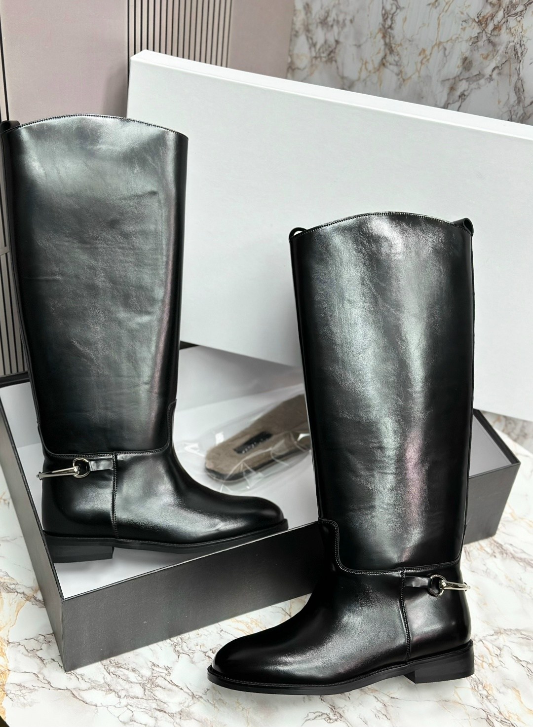 сапоги гуччи женские оригинал,брендовые сапоги gucci женские кожаные на низком каблуке,оригиналы сапог гуччи,сапоги гуччи,сапоги