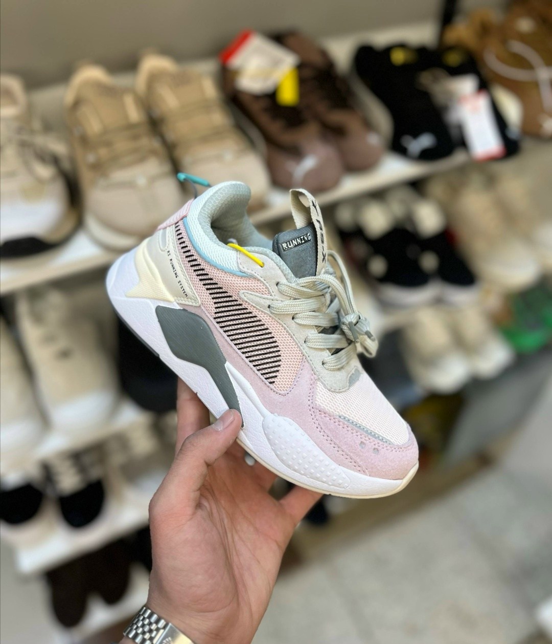 ,черные кеды женские,женские кеды,женские кроссовки,кроссовки замшевые